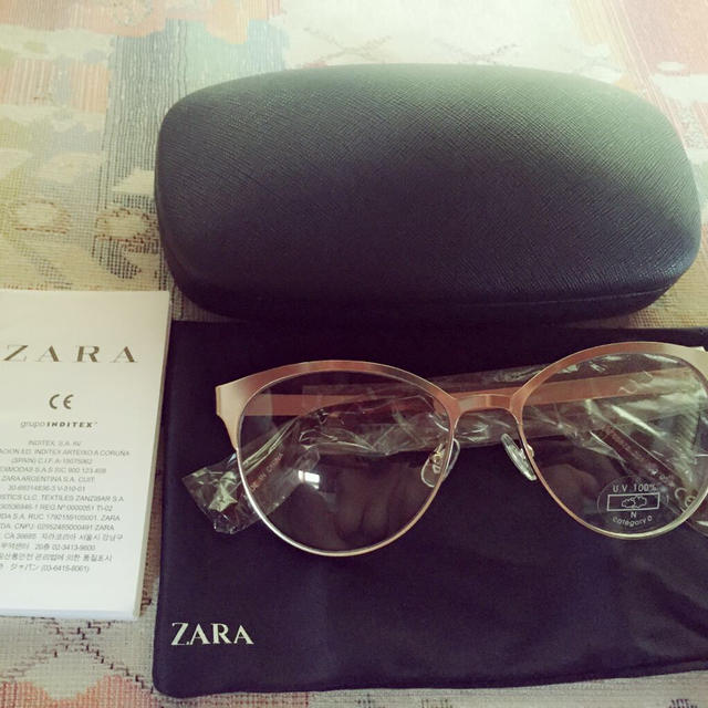 ZARA(ザラ)のzara 眼鏡 レディースのファッション小物(その他)の商品写真