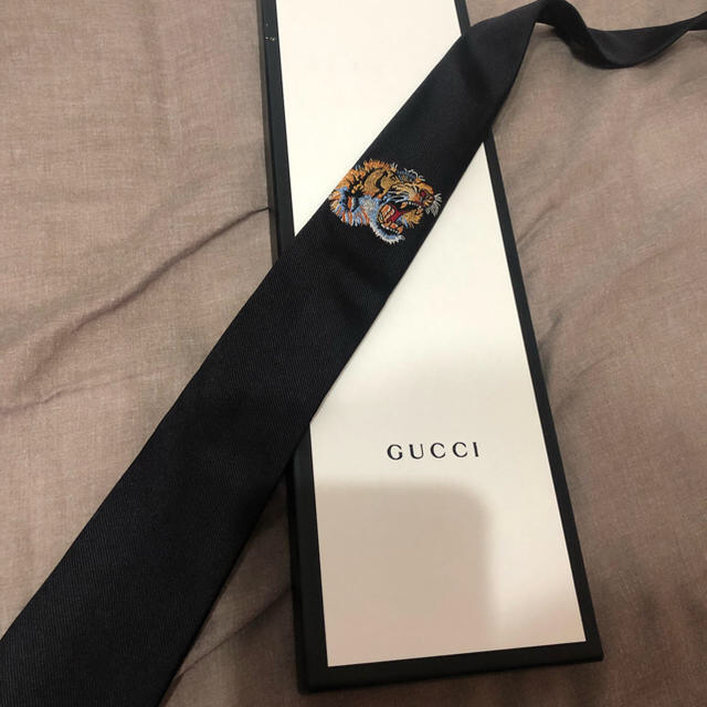 Gucci(グッチ)のGUCCI ネクタイ タイガー メンズのファッション小物(ネクタイ)の商品写真