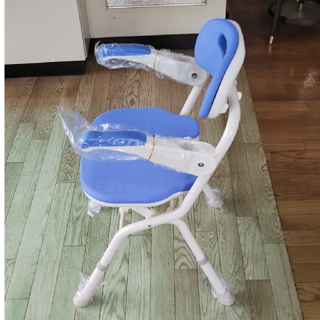 折りたたみシャワーベンチ インテリア/住まい/日用品の椅子/チェア(折り畳みイス)の商品写真