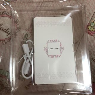 ジルスチュアート(JILLSTUART)のジルスチュアート＊モバイルバッテリー おまけ付❤︎(バッテリー/充電器)