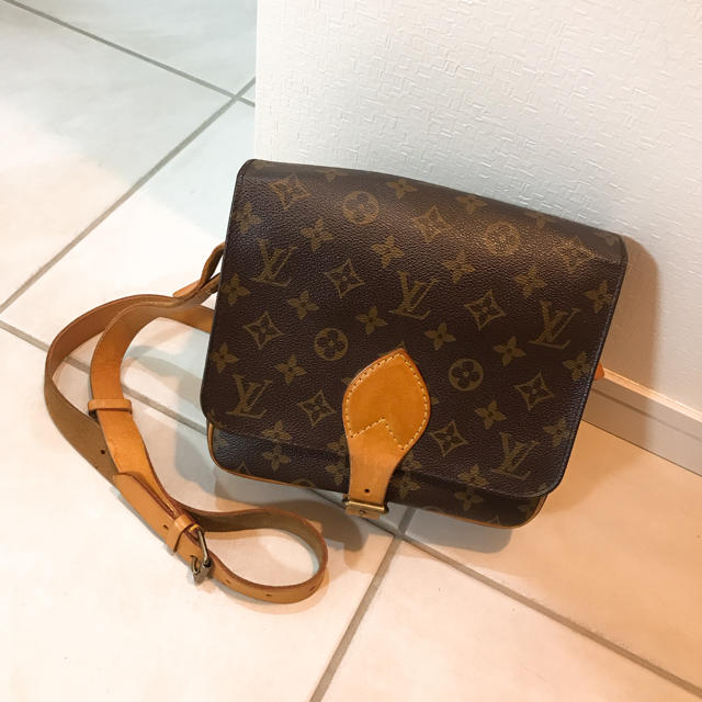 LOUIS VUITTON ショルダーバッグ