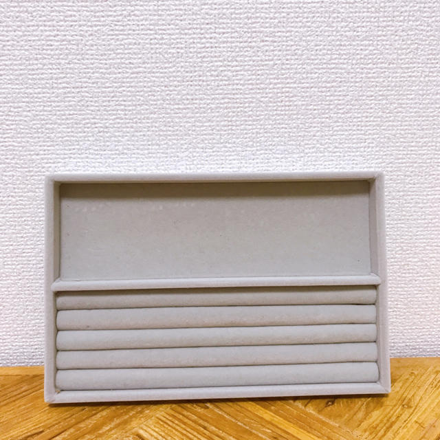 MUJI (無印良品)(ムジルシリョウヒン)の【無印良品】アクリルケース用ベロア仕切【MUJI】 インテリア/住まい/日用品のインテリア小物(小物入れ)の商品写真