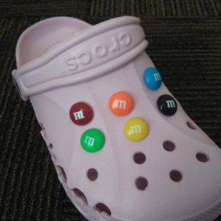 クロックス(crocs)のチョコレートタイプ　色選択自由　6個　クロックス用ジビッツ(その他)