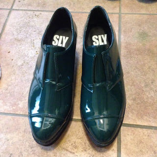 スライ(SLY)のSLYLANG 革靴(ローファー/革靴)