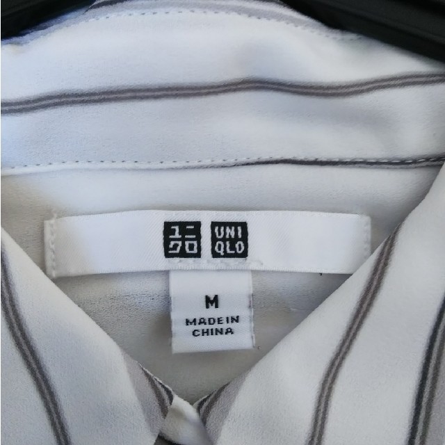 UNIQLO(ユニクロ)のユニクロ 白ストライプシャツ レディースのトップス(シャツ/ブラウス(長袖/七分))の商品写真