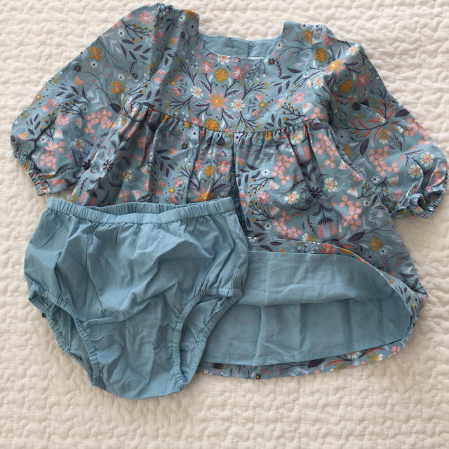 babyGAP(ベビーギャップ)の☆kana様専用☆ babyGAP ワンピース 70 キッズ/ベビー/マタニティのベビー服(~85cm)(ワンピース)の商品写真