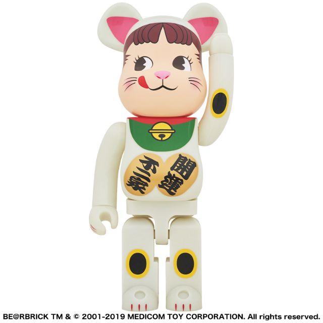 BE@RBRICK 招き猫 ペコちゃん 蓄光 1000％　数量限定 エンタメ/ホビーのおもちゃ/ぬいぐるみ(キャラクターグッズ)の商品写真