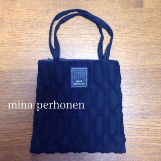 ミナペルホネン(mina perhonen)のgrass window 濃紺ミニバッグ(ハンドバッグ)