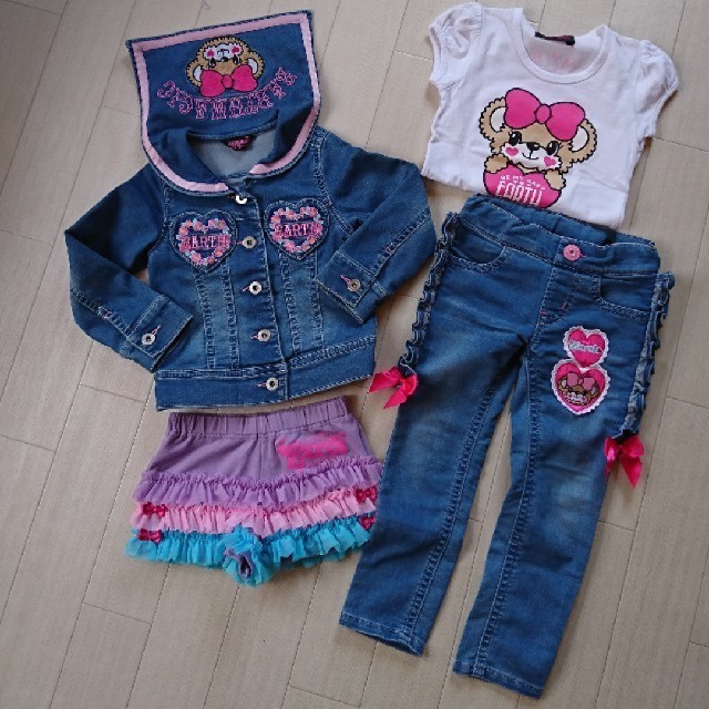 EARTHMAGIC(アースマジック)の《セットのみ》上110㎝、下100㎝ キッズ/ベビー/マタニティのキッズ服女の子用(90cm~)(その他)の商品写真