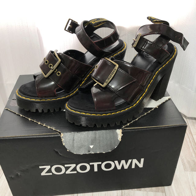 Dr.Martens(ドクターマーチン)のドクターマーチン granik サンダル チェリーレッド レディースの靴/シューズ(サンダル)の商品写真