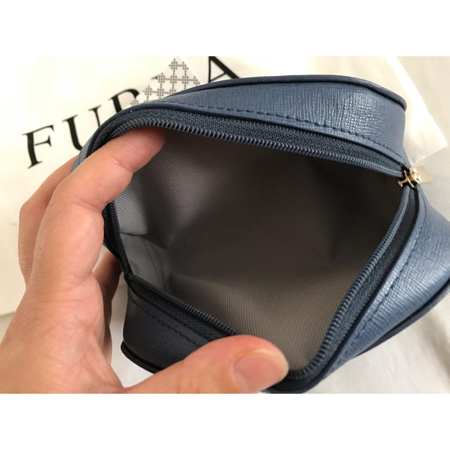 Furla(フルラ)のお値下げ‼︎ FURLA ポーチ ❤︎ レディースのファッション小物(ポーチ)の商品写真