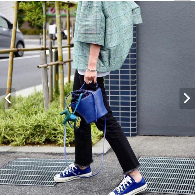 新品未使用 Pottery Bag  ROYAL BLUE レディースのバッグ(ショルダーバッグ)の商品写真