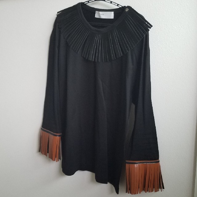 TOGA - 【新品同様品】toga pulla トーガプルラ　フリンジカットソー　36