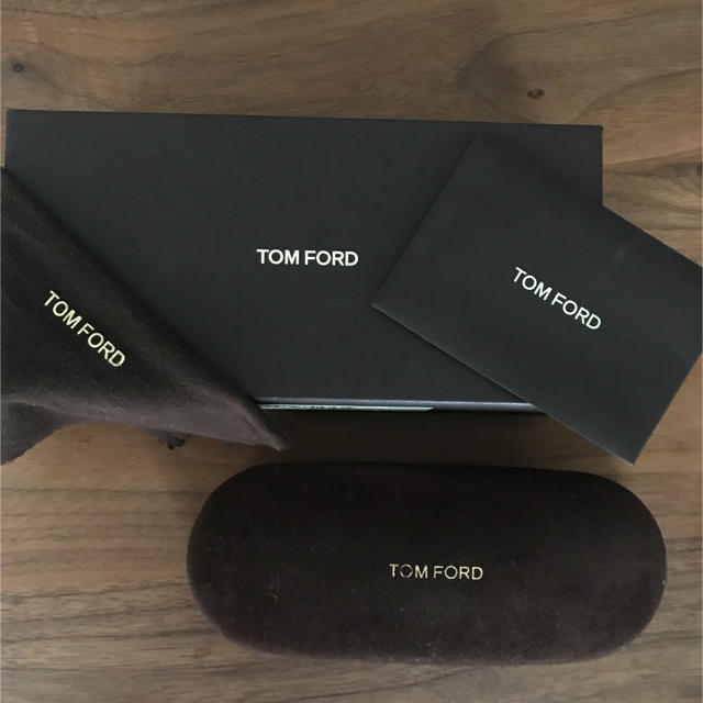 TOM FORD(トムフォード)のトムフォード 伊達メガネ サングラス UVカット レディースのファッション小物(サングラス/メガネ)の商品写真