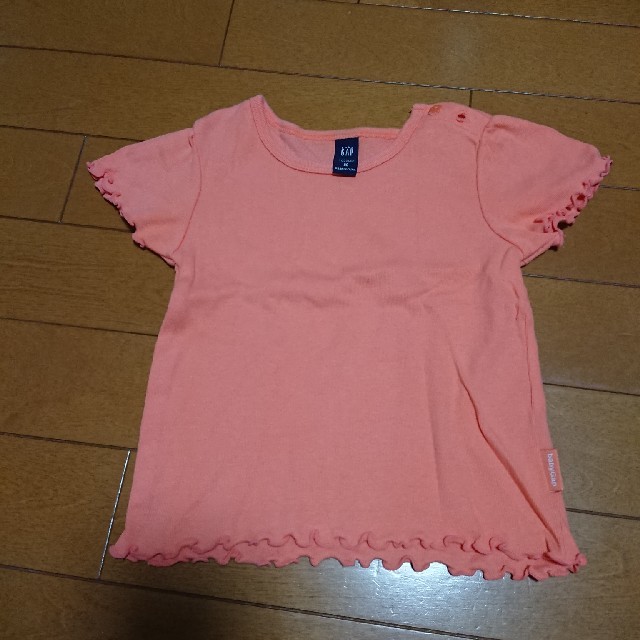 babyGAP(ベビーギャップ)のカットソー 2枚セット90 キッズ/ベビー/マタニティのキッズ服女の子用(90cm~)(Tシャツ/カットソー)の商品写真