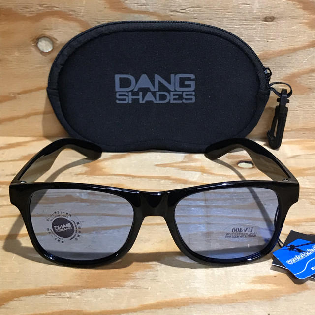 DANG SHADES ダンシェーディーズ サングラス ブルーレンズ 新品未使用 メンズのファッション小物(サングラス/メガネ)の商品写真