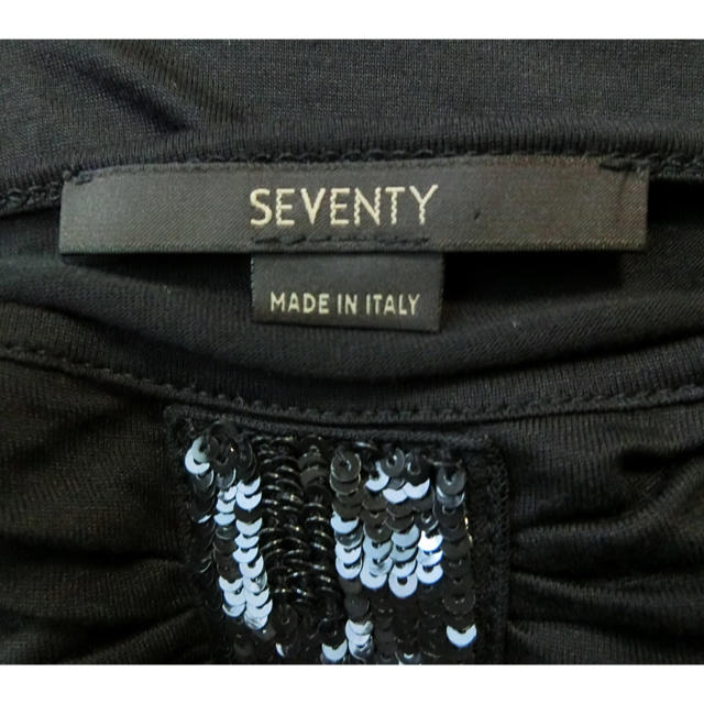 BEAMS(ビームス)のSEVENTY セブンティ　黒でネックにスパンコール付きの9分袖カットソー 44 レディースのトップス(カットソー(長袖/七分))の商品写真