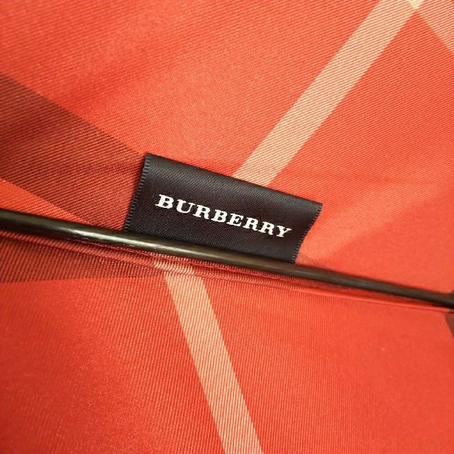 未使用品】BURBERRY 長傘 雨傘 赤系 チェック 未使用品】BURBERRY 長傘 雨傘 赤系 チェック