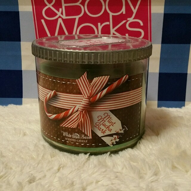 Bath & Body Works(バスアンドボディーワークス)のmeow様専用出品 コスメ/美容のボディケア(ハンドクリーム)の商品写真