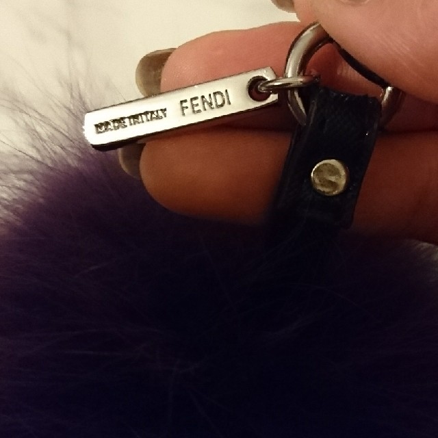 FENDI(フェンディ)の専用♪FENDI♪イニシャルファーチャーム ハンドメイドのファッション小物(バッグチャーム)の商品写真