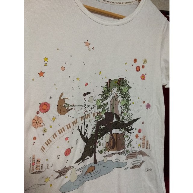 初音ミク×earthmusic&ecology
コラボ Tシャツ エンタメ/ホビーのアニメグッズ(その他)の商品写真