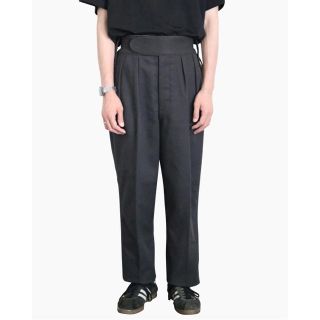 コモリ(COMOLI)のneat Cotton Kersey BELTLESS L ベルトレス パンツ(スラックス)