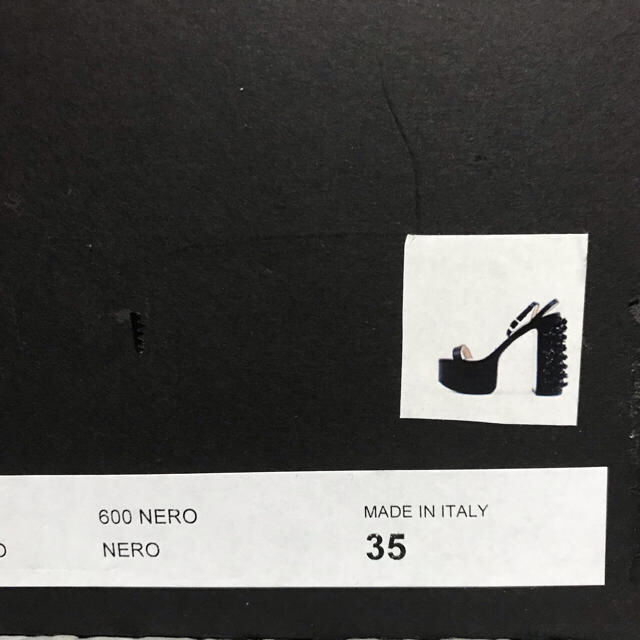 N°21(ヌメロヴェントゥーノ)のヌメロヴェントゥーノ  N21 パンプス レディースの靴/シューズ(サンダル)の商品写真