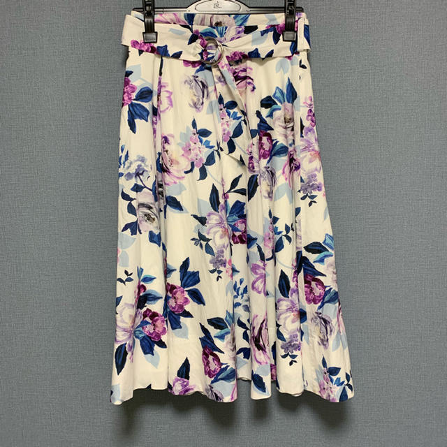 JUSGLITTY(ジャスグリッティー)のジャスグリッティー フレアスカート レディースのスカート(ひざ丈スカート)の商品写真