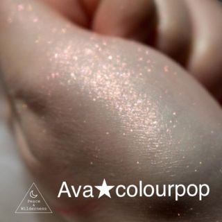 カラーポップ(colourpop)のcolourpop 銀河パウダーハイライト【PRINCESA】(フェイスカラー)