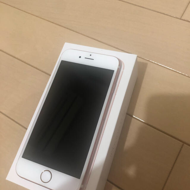 iPhone(アイフォーン)の美品 iPhone 6s Rose Gold 64 GB au SIMフリー スマホ/家電/カメラのスマートフォン/携帯電話(スマートフォン本体)の商品写真