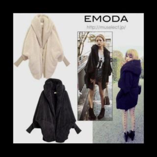 エモダ(EMODA)のEMODA ボアコート(毛皮/ファーコート)