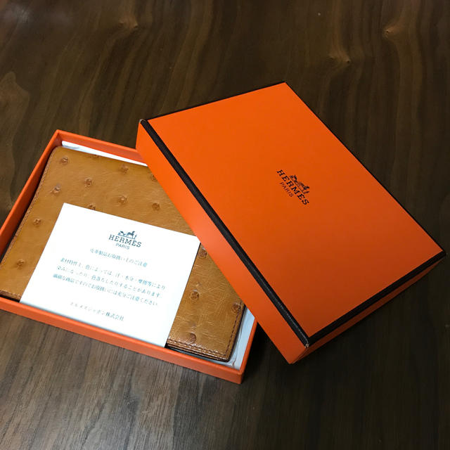 Hermes(エルメス)の未使用品 HERMES エルメス オーストリッチ 手帳カバー レディースのファッション小物(その他)の商品写真