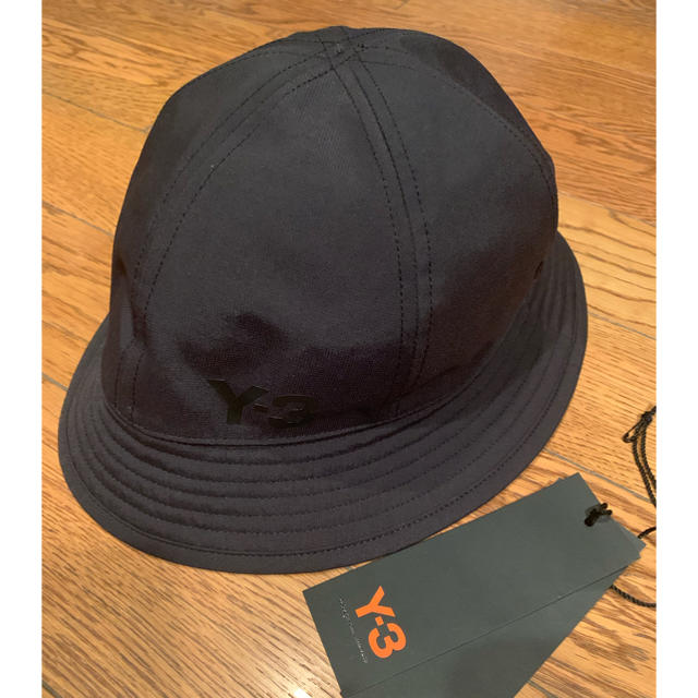 Y-3(ワイスリー)のY-3 ナイロン、バケットハット メンズの帽子(ハット)の商品写真