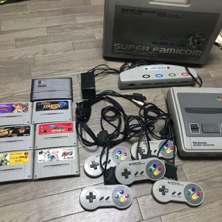 スーパーファミコン(スーパーファミコン)のだてはん様専用！スーパーファミコン マルチタップ コントローラ5個 ソフト7本(家庭用ゲーム機本体)