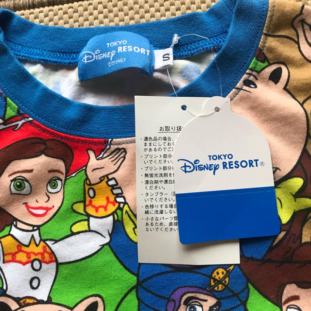 Disney(ディズニー)のTシャツ レディースのトップス(Tシャツ(半袖/袖なし))の商品写真