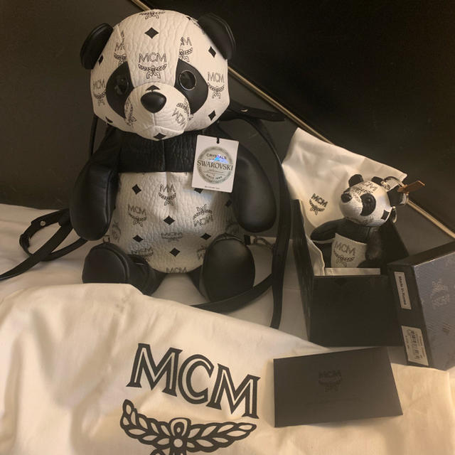 バッグ激レア セット MCM パンダ キーホルダー&リュック スワロフスキー限定コラボ