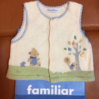 ファミリア(familiar)のy様専用 ファミリア ニット ベスト 男の子 60 リス 木 林檎(ニット/セーター)