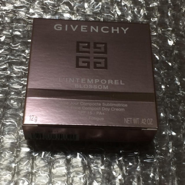 GIVENCHY(ジバンシィ)のジバンシー ランタンポレル ブロッサム クリームコンパクト 12g コスメ/美容のスキンケア/基礎化粧品(フェイスクリーム)の商品写真