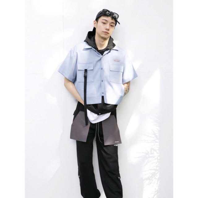 防弾少年団(BTS)(ボウダンショウネンダン)の【試着のみ】ANOTHER YOUTH crop strap shirts メンズのトップス(シャツ)の商品写真