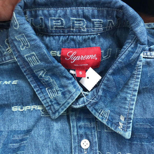 Supreme(シュプリーム)のsupreme デニムシャツ メンズのジャケット/アウター(Gジャン/デニムジャケット)の商品写真