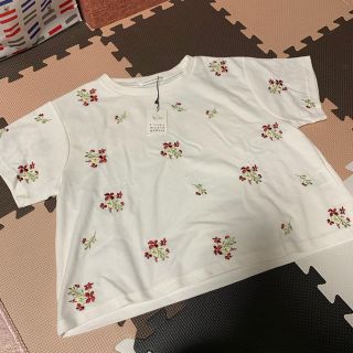 イーハイフンワールドギャラリー(E hyphen world gallery)のイーハイ 花柄Tシャツ(Tシャツ(半袖/袖なし))