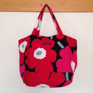 マリメッコ(marimekko)の(最終ねさげ)marimekkoトート (トートバッグ)