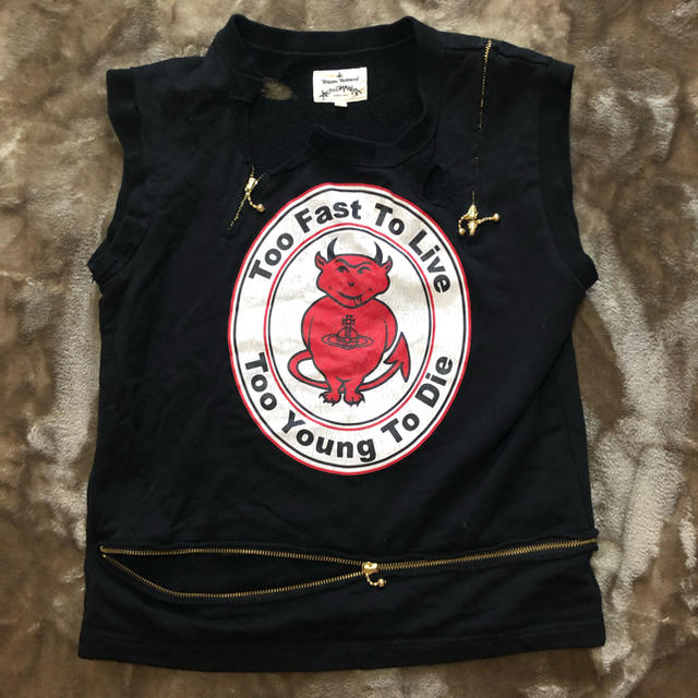 Vivienne Westwood(ヴィヴィアンウエストウッド)のヴィヴィアン  半袖 デビル レディースのトップス(Tシャツ(半袖/袖なし))の商品写真