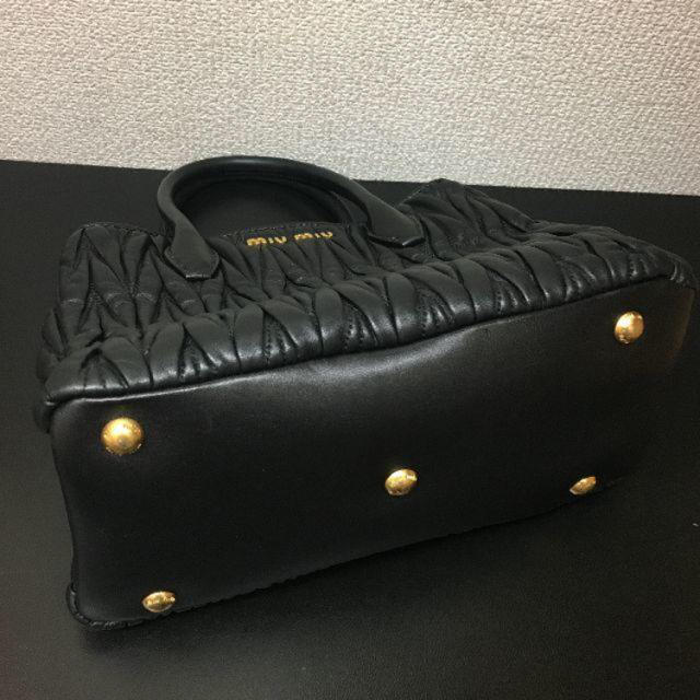 miumiu(ミュウミュウ)のミュウミュウ マテラッセ  バッグ ショルダー miumiu レディースのバッグ(ショルダーバッグ)の商品写真