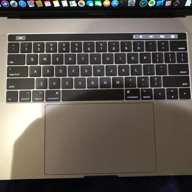 MacBook Pro 15インチ 2016 英語配列キーボード 日本の正規取扱店 ...