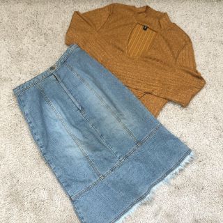 エイチアンドエム(H&M)のピタニットとデニムスカートのセット(セット/コーデ)