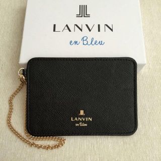 ランバンオンブルー(LANVIN en Bleu)のLANVIN en Bleuのパスケース(名刺入れ/定期入れ)