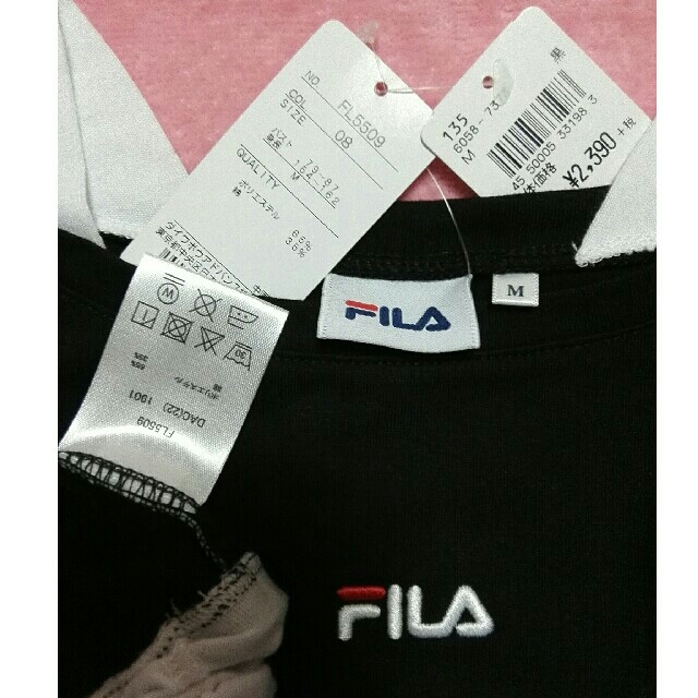 FILA(フィラ)の黒地に白線FILA チュニック レディースのトップス(チュニック)の商品写真