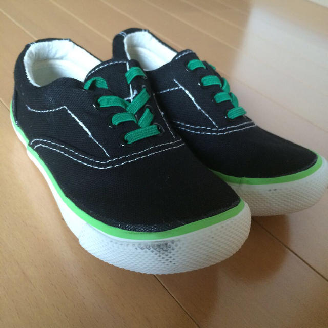 VANS(ヴァンズ)のVANS風☆美品17㎝ シューズ キッズ/ベビー/マタニティのキッズ靴/シューズ(15cm~)(スリッポン)の商品写真