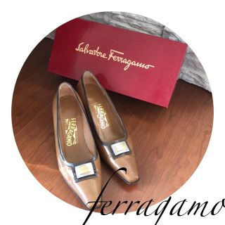 サルヴァトーレフェラガモ(Salvatore Ferragamo)のフェラガモ♡上質イタリア製 美脚パンプス(ハイヒール/パンプス)